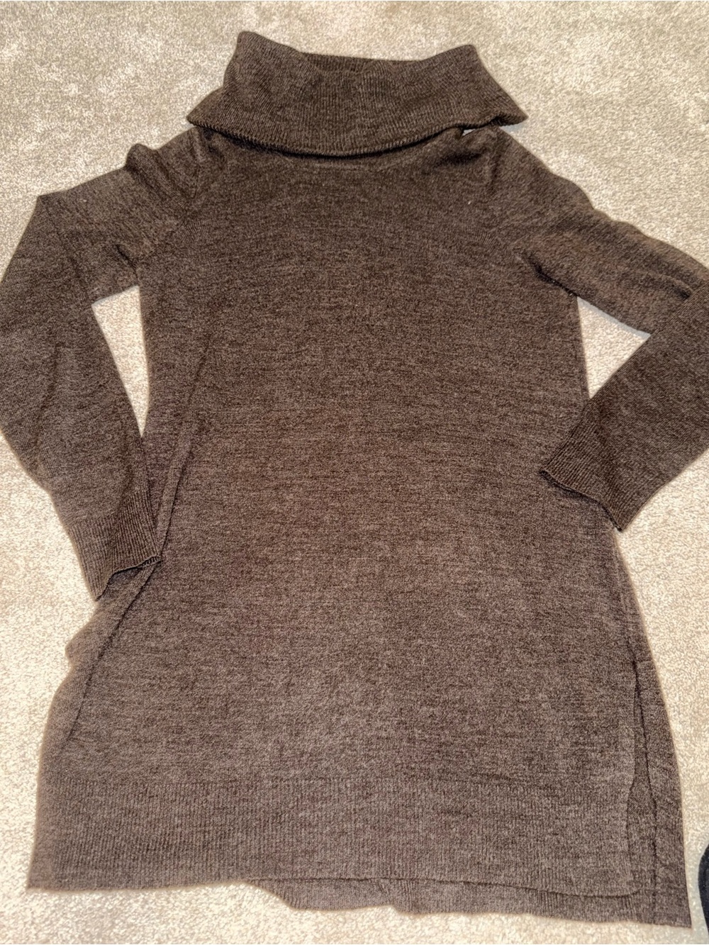Adrienne Vittadini Brown turtleneck tunic
Small